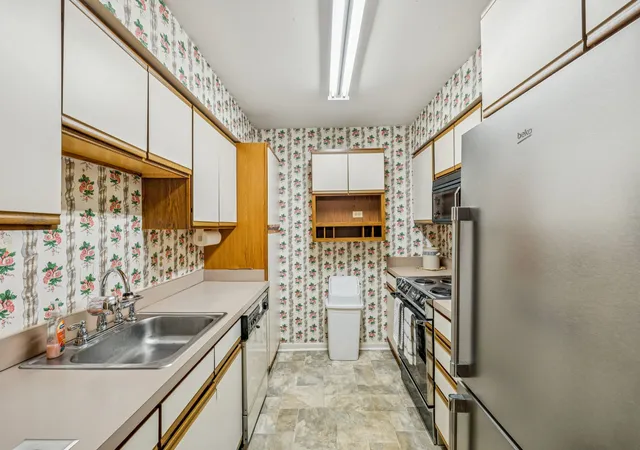 2nd image of 2116 Hobbs Rd #N11, Nashville, TN 37215 | MLS# 2986872