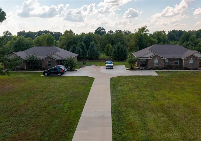 Photo 4 of Multi family home for sale at 56 Mattox Rd, Lawrenceburg, TN 38464 | MLS# 2987866 | Listing updated on 2026-08-13