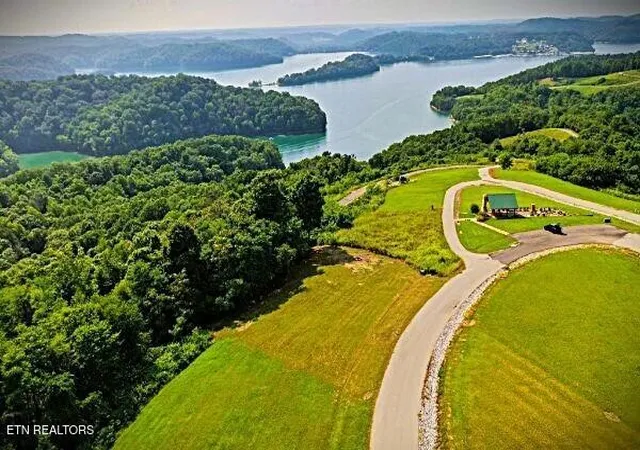 2nd image of 107 Sunfish Ln, Hilham, TN 38568 | MLS# 3014270