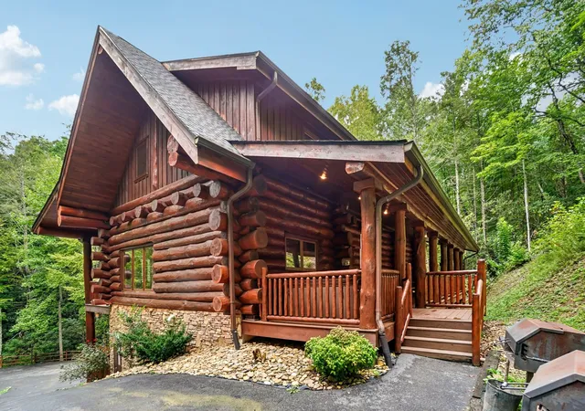 2nd image of 641 Pinnacle Vista Rd, Gatlinburg, TN 37738 | MLS# 2988778