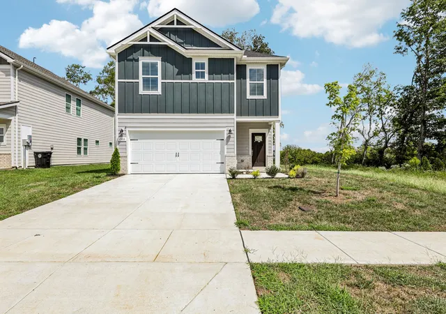 Photo 1 of Single family home for sale at 1553 Bear Branch Trce, Columbia, TN 38401 | MLS# 2989193 | Listing updated on 2026-10-28