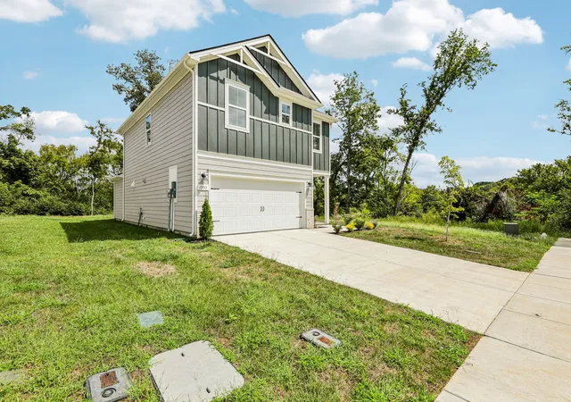 Photo 2 of Single family home for sale at 1553 Bear Branch Trce, Columbia, TN 38401 | MLS# 2989193 | Listing updated on 2026-10-28