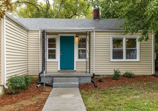 4th image of 327 Haynes St, Lewisburg, TN 37091 | MLS# 3002224