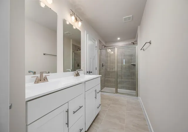 Photo 4 of Sale Pending at 1071 Mountain View Dr, Thompson's Station, TN 37179 | MLS# 2988530 | Listing updated on 2025-09-16