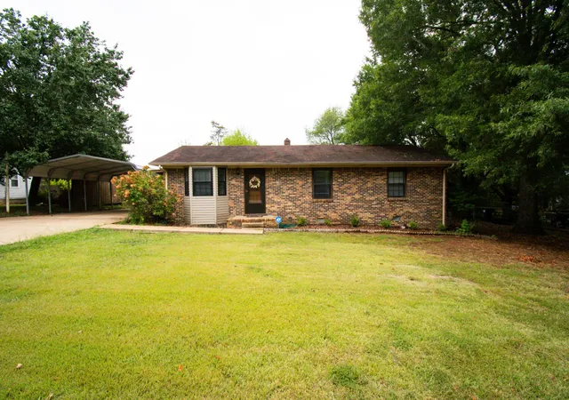 Homes for sale in Ethridge, TN | 305 Lincoln St, Ethridge, TN 38456 | MLS# 2988880