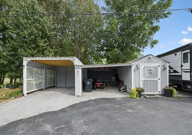 Photo 38 of Single family home for sale at 100 Fairdale Ln, Smithville, TN 37166 | MLS# 2989090 | Listing updated on 2025-10-21
