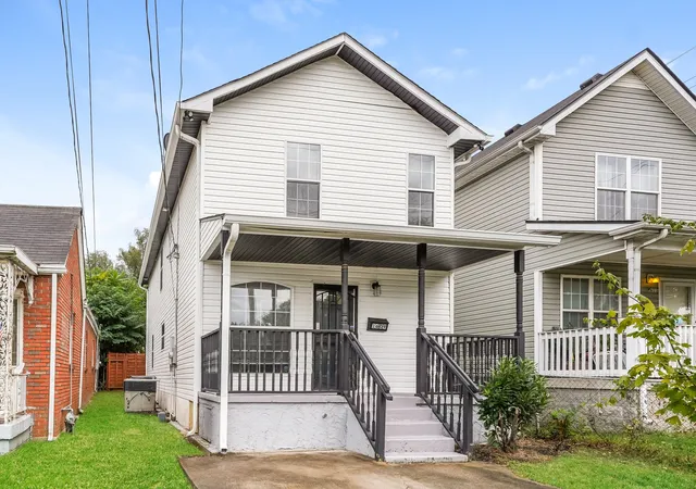 Photo 2 of Sale Pending at 1609 Wheless St, Nashville, TN 37208 | MLS# 2989203 | Listing updated on 2025-09-26