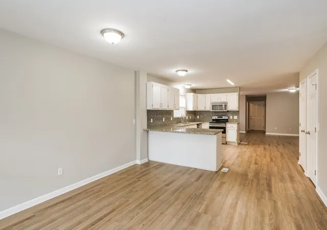 Photo 4 of Sale Pending at 1609 Wheless St, Nashville, TN 37208 | MLS# 2989203 | Listing updated on 2025-09-26