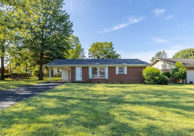 Homes for sale in Lawrenceburg, TN | 607 2nd St, Lawrenceburg, TN 38464 | MLS# 2992133