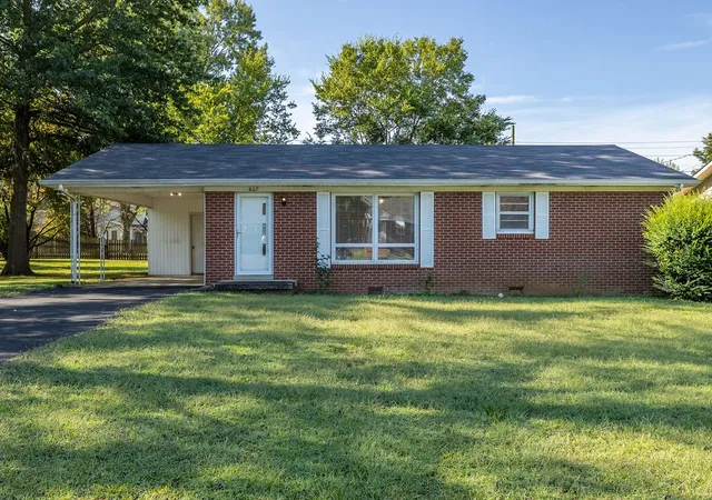 Homes for sale in Lawrenceburg, TN | 607 2nd St, Lawrenceburg, TN 38464 | MLS# 2992133