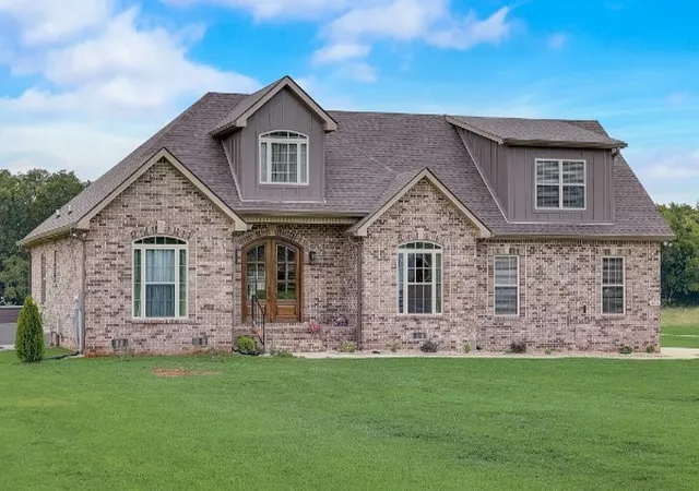 1st image of 834 Longview Rd, Shelbyville, TN 37160 | MLS# 2990122