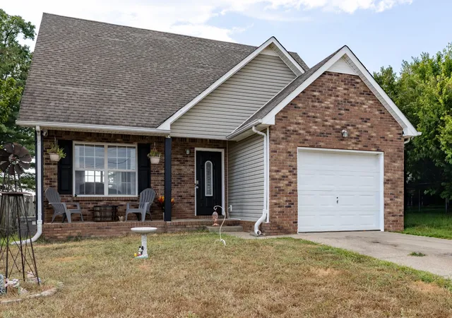 2nd image of 102 Pepper Ct, Oak Grove, KY 42262 | MLS# 2990382