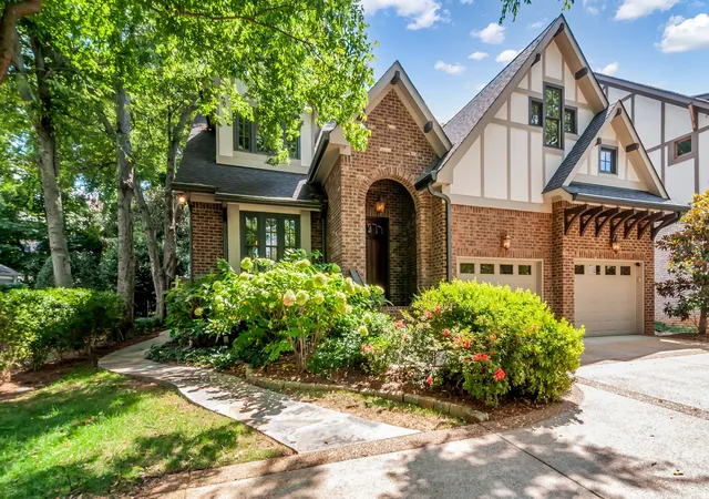 3rd image of 3806 Cross Creek Rd, Nashville, TN 37215 | MLS# 2992059