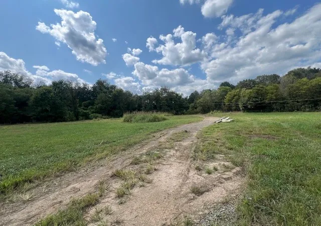 4th image of 617 31E Hwy Old #3, Bethpage, TN 37022 | MLS# 2991955