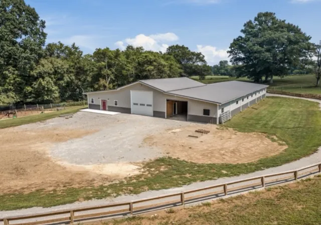 2nd image of 850 Old Agnew Rd, Pulaski, TN 38478 | MLS# 2991471