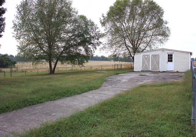 17th image of 317 Bumpus Mill Rd, Oak Grove, KY 42262 | MLS# 2994226