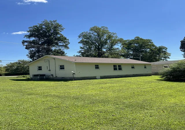 Homes for sale in Lawrenceburg, TN | 2125 W Gaines St W, Lawrenceburg, TN 38464 | MLS# 2991504