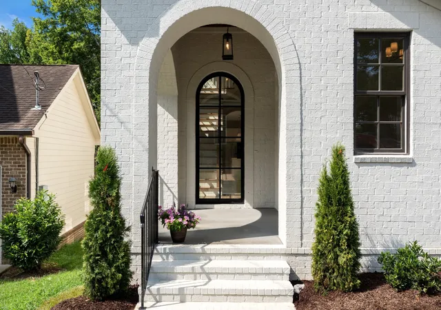 2nd image of 2931 Sharon Hill Cir, Nashville, TN 37215 | MLS# 2993838