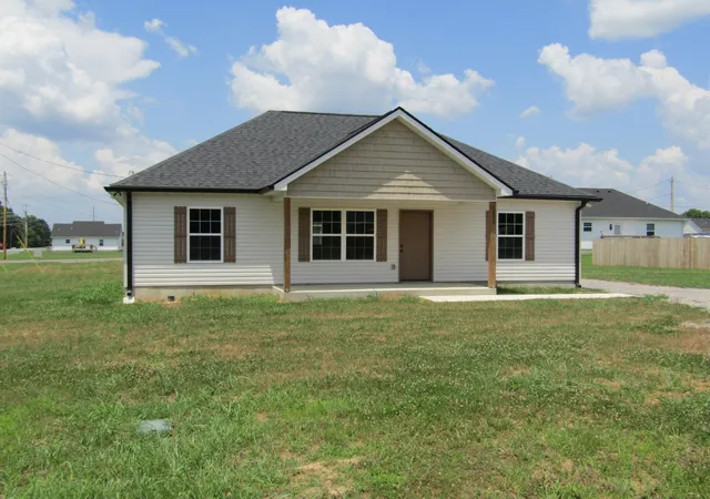 Homes for sale in Lewisburg, TN | 1600 Larry Dospil Dr, Lewisburg, TN 37091 | MLS# 2991883