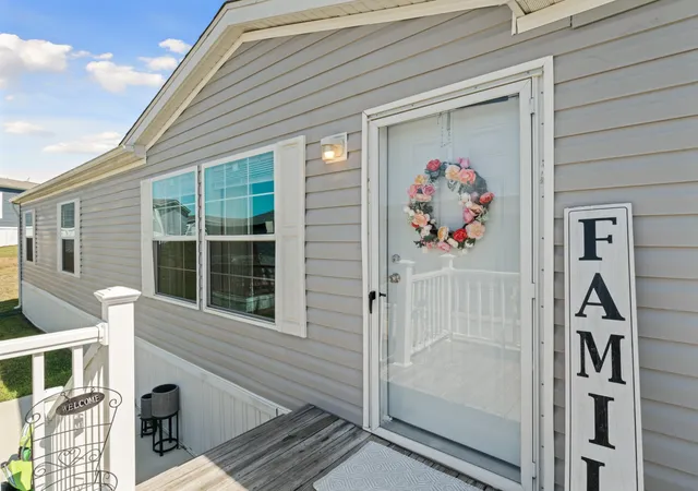 Photo 1 of Manufactured home for sale at 1402 Mallard Duck Rd, Columbia, TN 38401 | MLS# 3000117 | Listing updated on 2025-10-20