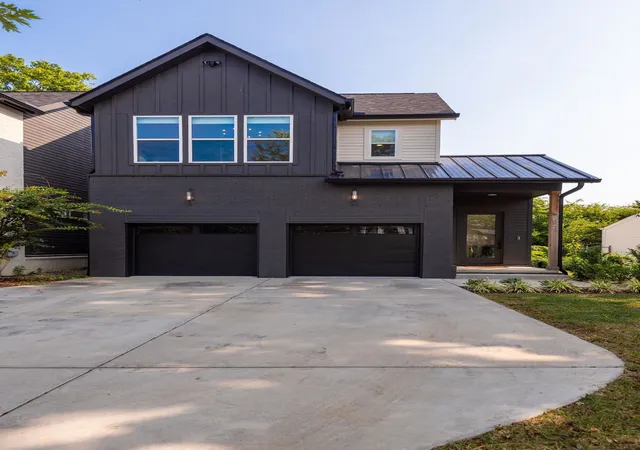 2nd image of 526 Croley Dr, Nashville, TN 37209 | MLS# 2992520