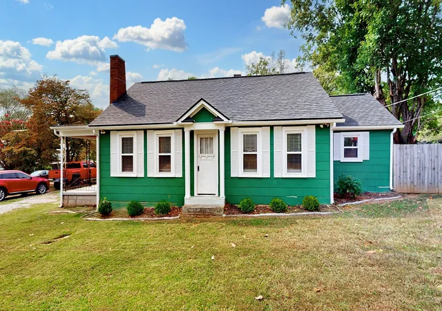 1st image of 410 College St, Portland, TN 37148 | MLS# 2992466