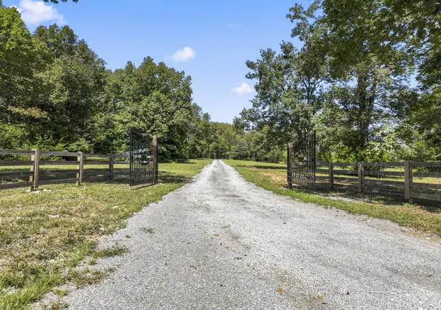 2nd image of 8475 Big Springs Rd, Christiana, TN 37037 | MLS# 2993462