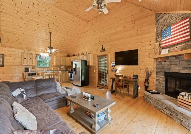 Photo 2 of Sale Pending at 947 Belltown Rd, Copperhill, TN 37317 | MLS# 3221896 | Listing updated on 2026-09-22