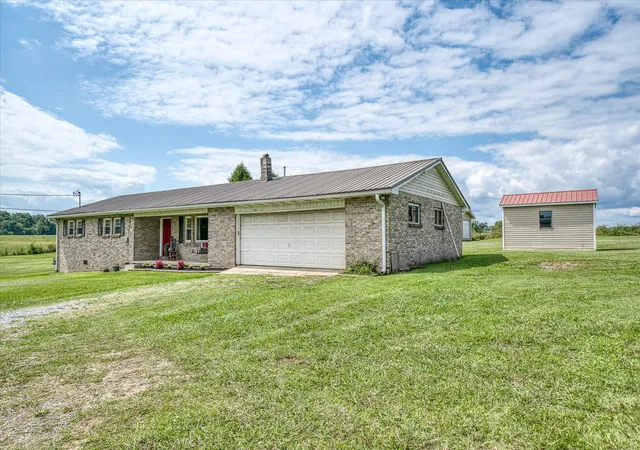 Photo 1 of Single family home for sale at 11229 Hwy 127 N, Crossville, TN 38571 | MLS# 2994212 | Listing updated on 2026-02-03