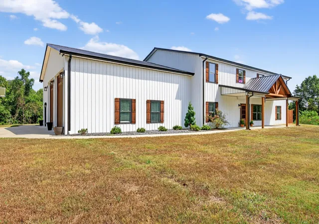 1st image of 891 Briarwood Rd, Clarksville, TN 37040 | MLS# 2996691
