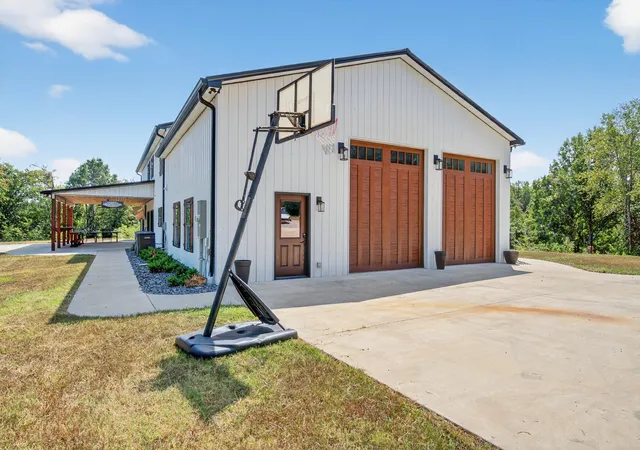 4th image of 891 Briarwood Rd, Clarksville, TN 37040 | MLS# 2996691