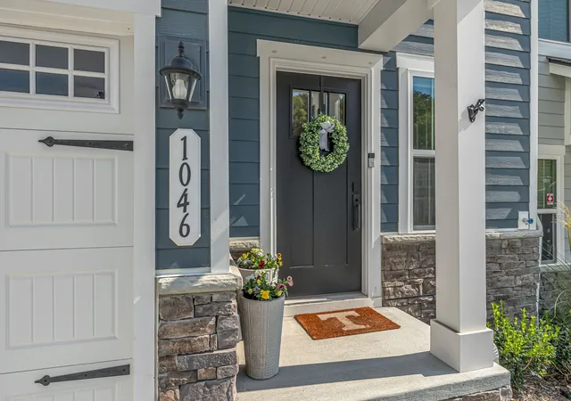 Photo 3 of Townhouse for sale at 1046 Mountain View Dr, Thompson's Station, TN 37179 | MLS# 2996495 | Listing updated on 2025-09-26