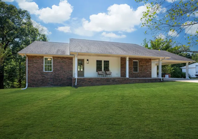 Photo 2 of Single family home for sale at 220 Wolfe Blvd, Erin, TN 37061 | MLS# 3002792 | Listing updated on 2025-10-24