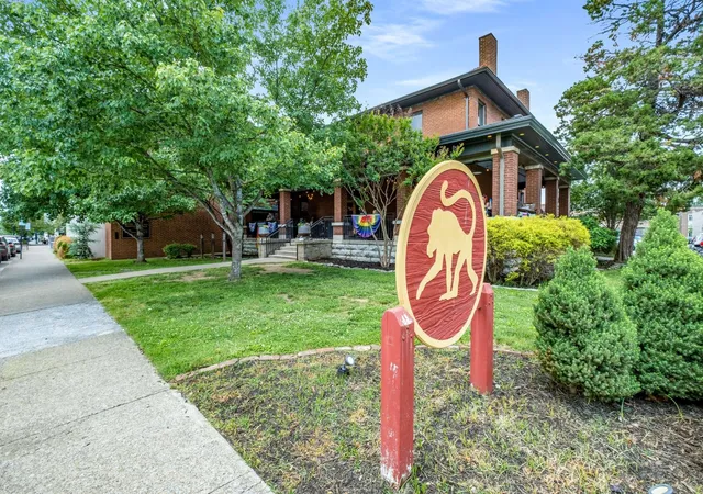 2nd image of 1000 Vintage Grn Ln, Franklin, TN 37064