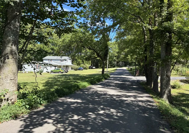 Photo 3 of Single family home for sale at 2258 S Williams Rd, Greenbrier, TN 37073 | MLS# 2996159 | Listing updated on 2026-09-24