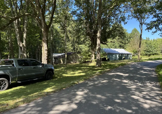 Photo 3 of Single family home for sale at 2258 S Williams Rd, Greenbrier, TN 37073 | MLS# 2996159 | Listing updated on 2026-09-24
