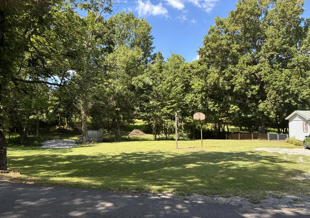 Photo 4 of Single family home for sale at 2258 S Williams Rd, Greenbrier, TN 37073 | MLS# 2996159 | Listing updated on 2026-09-24