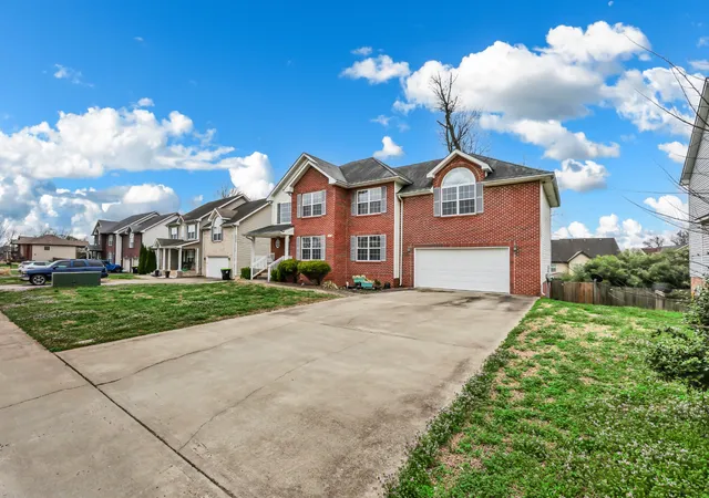 2nd image of 2552 Hattington Dr, Clarksville, TN 37042 | MLS# 3145050