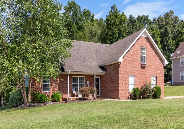 Photo 2 of Single family home for sale at 1375 Tannahill Way, Clarksville, TN 37043 | MLS# 2998376 | Listing updated on 2026-10-08