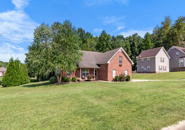 Photo 3 of Single family home for sale at 1375 Tannahill Way, Clarksville, TN 37043 | MLS# 2998376 | Listing updated on 2026-10-08