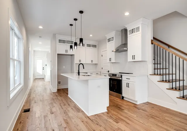 3rd image of 2120 Burns St, Nashville, TN 37216 | MLS# 3000106