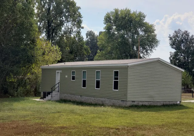 Homes for sale in Oak Grove, KY | 180 Missouri Ave, Oak Grove, KY 42262 | MLS# 3001021