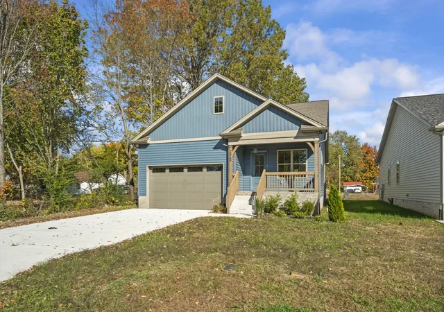 Homes for sale in Greenbrier, TN | 2569 Old Greenbrier Pike, Greenbrier, TN 37073 | MLS# 2998719
