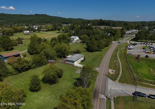 Homes for sale in Knoxville, TN | 2107 Tipton Station Rd, Knoxville, TN 37920 | MLS# 3168349