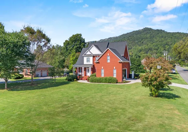 1st image of 825 Dennis Avenue, Jasper, TN 37347 | MLS# 3051464