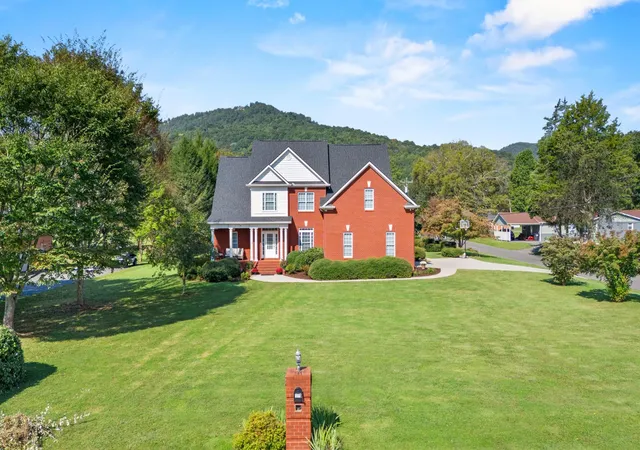 2nd image of 825 Dennis Avenue, Jasper, TN 37347 | MLS# 3051464