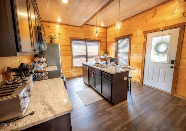 3rd image of 855 Osprey Way, Pigeon Forge, TN 37863 | MLS# 3302072