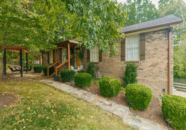 1st image of 200 Sequoyah Trl, Hendersonville, TN 37075 | MLS# 3001080