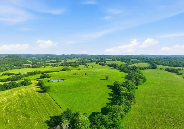 1st image of 1 Deshea Crk Rd, Gallatin, TN 37066 | MLS# 3037265