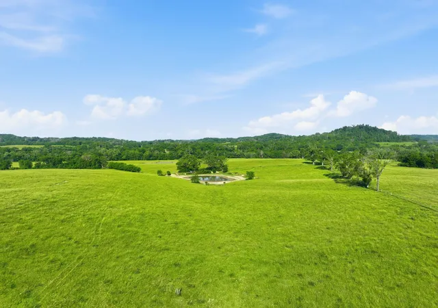 1st image of 7 Deshea Crk Rd, Gallatin, TN 37066 | MLS# 3037259